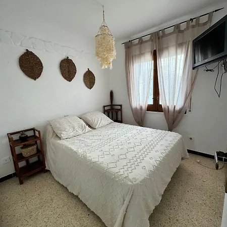 Avec Piscine Sur * Empuriabrava
